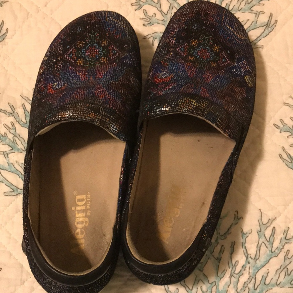 Womens size 39 Algeria multi color